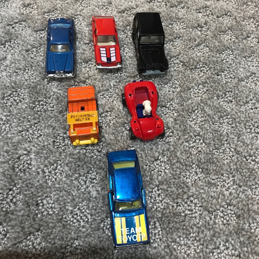 6 vintage toy cars
